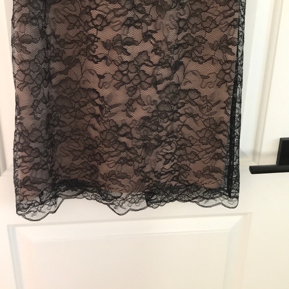 Lace Cocktail Dress - Picture 3 of 4